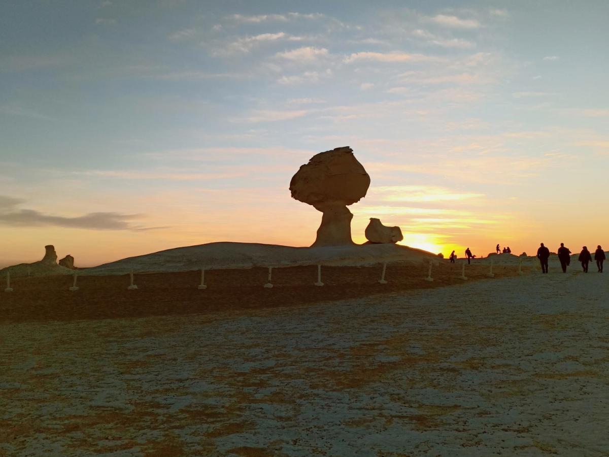 Pyramids Overlook Inn Kafret el-Gabal Kültér fotó