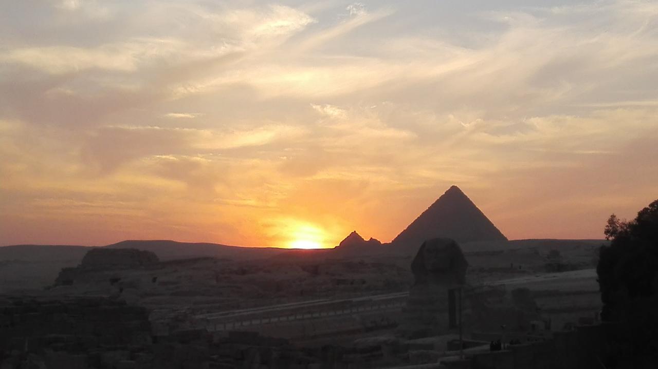 Pyramids Overlook Inn Kafret el-Gabal Kültér fotó